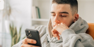 Why Do You Forget What You Were Going to Do on Your Phone?