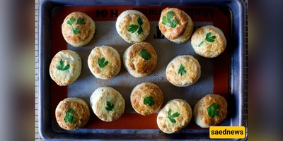 How To Turn Pantry Biscuits Into Something Festive (NO FANCY INGREDIENTS NEEDED)