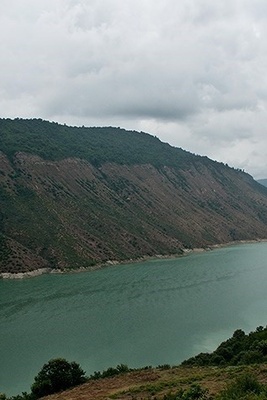 Shahid Rajaee Dam in Sari: Iran’s Hidden Gem for Nature Lovers and Adventure Seekers