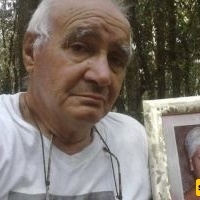 Strange Love of an Italian Man for His Wife Attracts Attention