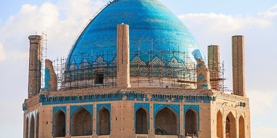 Discover Soltaniyeh: Iran’s Zanjan Treasure with the Largest Brick Dome