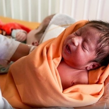 Unbelievable “Talking” Newborn at Just 23 Days Old + Video
