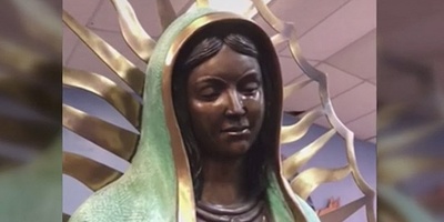Immoral and Disrespectful Act by an Israeli Soldier Against a Statue of the Virgin Mary, Including a Cigarette and Kissing Marks on the Face + Video