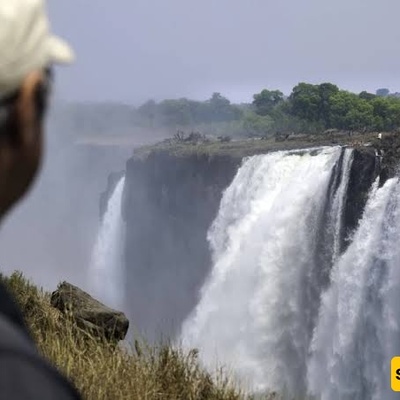 Devil’s Pool: A Terrifying Natural Wonder in Africa + Photos