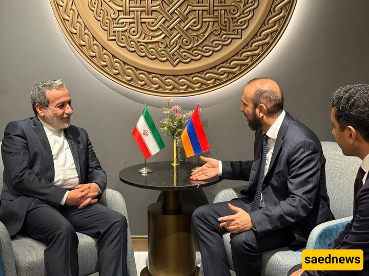Iran’s FM Araghchi Meets His Armenian Counterpart in Yerevan