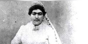 How Did a Shepherd from Lavasan Become a Queen of the Qajar Court? / The Endowments of a Qajar-Era Woman in Northern Tehran: From a Diamond Vest and Pearl Curtain to a Historic Bridge