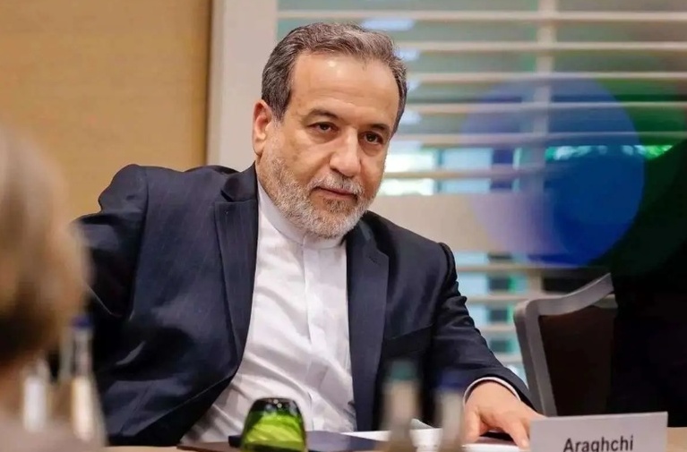 Araghchi: Israel Furious Over Iran’s Defiance