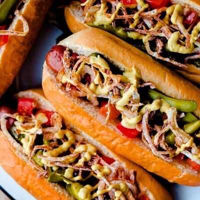 Foodie's Corner: Step-by-Step Guide to Making a Delicious Hot Dog Sandwich with Mushrooms and Cheese, Fast Food Style + Additional Tips