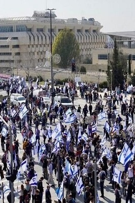 Anti-war Protests Continue in Tel Aviv