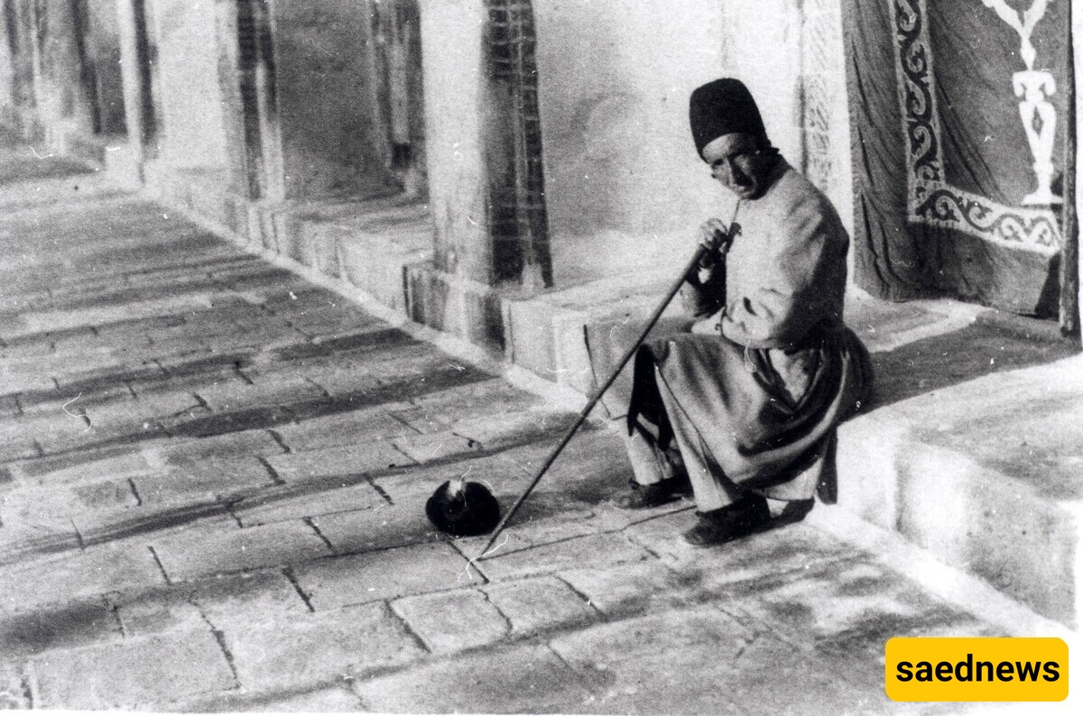 duck and its beloved, Haji Rahim the court eunuch