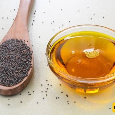 Benefits of Applying Black Seed Oil to the Abdomen for Digestive and Skin Health