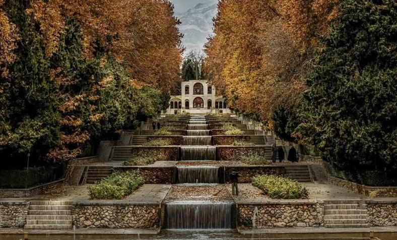 Shazdeh Mahan Garden