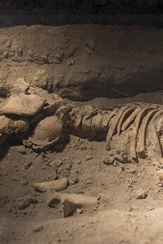3100-Year-Old Skeleton of a 13-Year-Old Girl Discovered in Qazvin – Experts Astonished It Remained Intact!