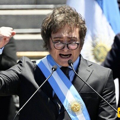 The President's Fraud Against His Own People / Argentina's Zorro Turned Out to Be Fake!