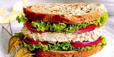 A Quick, Affordable, and Royal Dinner: How to Make a Famous Café-Style Tuna Sandwich (Finger-Licking Good)