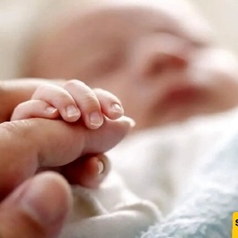 The Moment the Most Surprised Baby from the Ice Age Was Born in the Operating Room Went Viral—The Most Beautiful Video to Brighten Your Day 😂