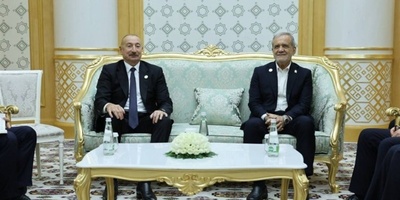 Pezeshkian and Aliyev Pledge to Strengthen Ties Between Iran and Azerbaijan