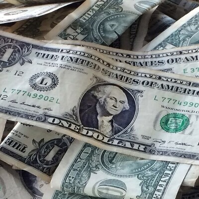 The Religious Ruling on Buying and Selling Dollars $