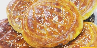 Authentic Iranian Bread Recipe: Traditional Feteer for Iftar and Friendly Gatherings