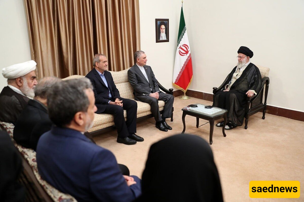 khamenei and pezeshkian 