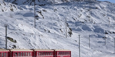 Swiss Train Derails, Injuries Reported: Police
