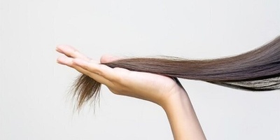 What Happens if You Sleep with Wet Hair? / Treat It Gently Until It Dries