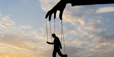 What is the Interpretation of Leaving (or Abandoning) in a Dream? / Dream Interpretation of Leaving