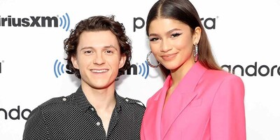 Zendaya Is Undoubtedly Tom Holland's Biggest Supporter : Delivering Heartful Gifts for Final Romeo & Juliet Show