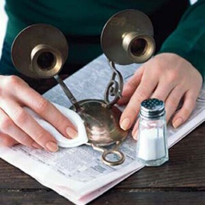 Housekeeping Like a Pro: 12 Charming and Practical Hacks That’ll Blow Your Mind — From Cleaning Wooden Cutting Boards to Testing Egg Freshness