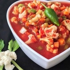 How to Make a Delicious Mixed Seasonal Salad Pickle with Tomatoes