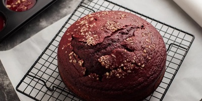 How to Make an Easy Stovetop Beetroot Cake