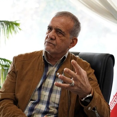 Inside the Private Life of Masoud Pezeshkian: How Many Children and Grandchildren He Has — Two Graduated from Sharif University + Photo