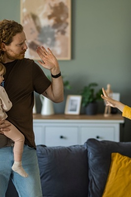 5 Effective Strategies to Prevent Family Conflicts During Wartime