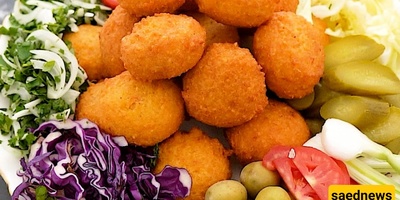 How to Make Fluffy Homemade Falafel with Special Sauce (Complete Ingredients)