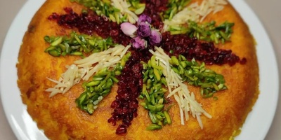How to Make Chicken Breast Tahchin with Corn and Green Peas