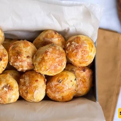 French Gougeres | A Delicious Recipe for Classic French Cheese Puffs