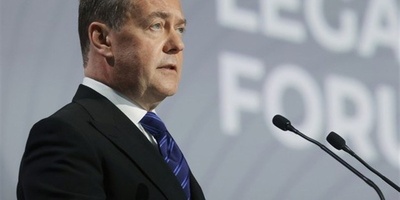 Trump's Trade Deal ‘Squashes’ Europe, Medvedev Warns