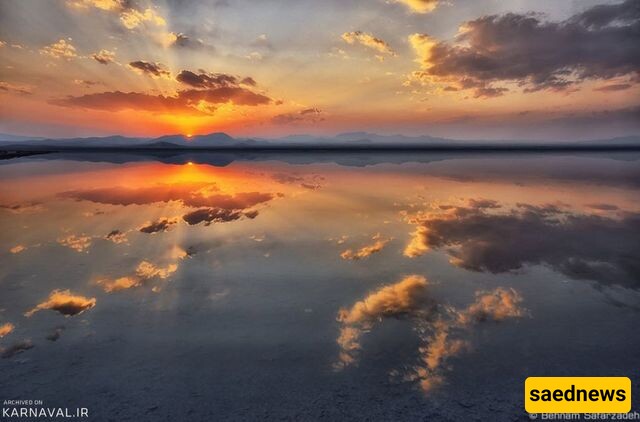 Lake Hoz-e-Soltan in Qom: A Reflection of the sky's beauty.