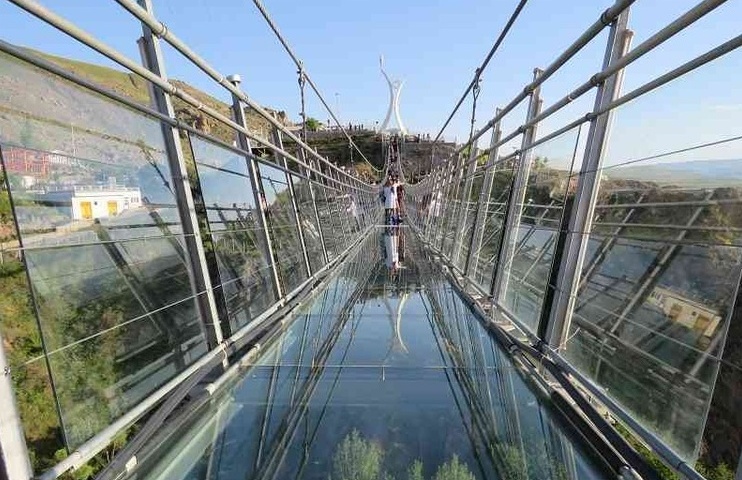 Hir Glass Suspension Bridge