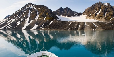 Discover the Breathtaking Natural Beauty and Remarkable Sights of Norway’s Svalbard Islands.