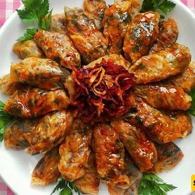 Mouthwatering Lettuce Dolma with Meat: A Unique, Must-Try Recipe! 😋 + Video