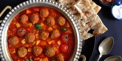 An Authentic Iranian Dish, And I Can't Say Enough About How Delicious it is👌 / How To Make Koofteh Kalle Gonjishki (Bird's Head shaped Meatballs).