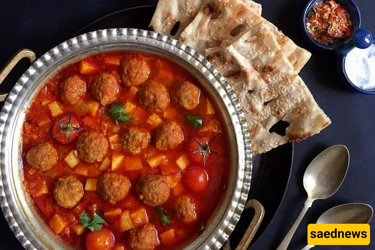 An Authentic Iranian Dish, And I Can't Say Enough About How Delicious it is👌 / How To Make Koofteh Kalle Gonjishki (Bird's Head shaped Meatballs).