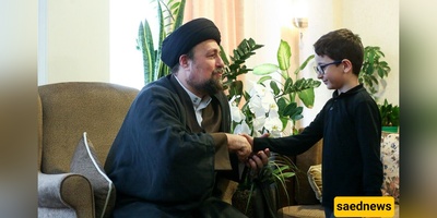 Inside Seyed Hassan Khomeini’s Cozy Home Library: A Glimpse of Family and Faith