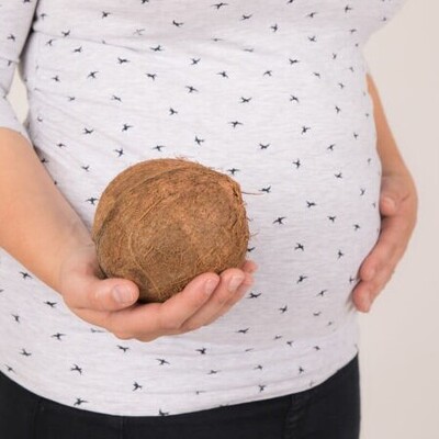 Benefits of Coconut During Pregnancy for the Health of Mother and Baby / Weight Control During Pregnancy, Blood Sugar Regulation, and More