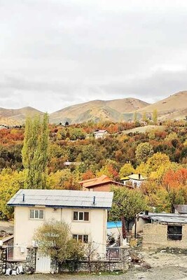 Autumn Tourism: A Stunning Video of the Golden Fall in Northern Lavasan