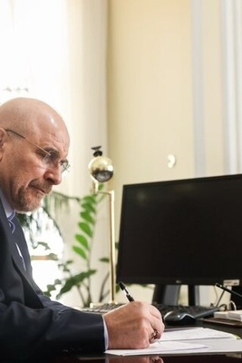 Ghalibaf Extends Christmas Greetings to Christian Leaders