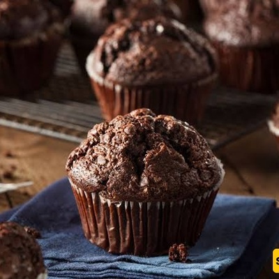 How to Make Delicious Chocolate Yazdi Cakes + Essential Tips