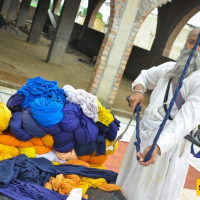 The Man with the World's Largest Turban
