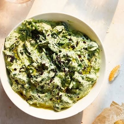 Yogurt and Spinach: A Nutrient-Packed Combination You Should Know About